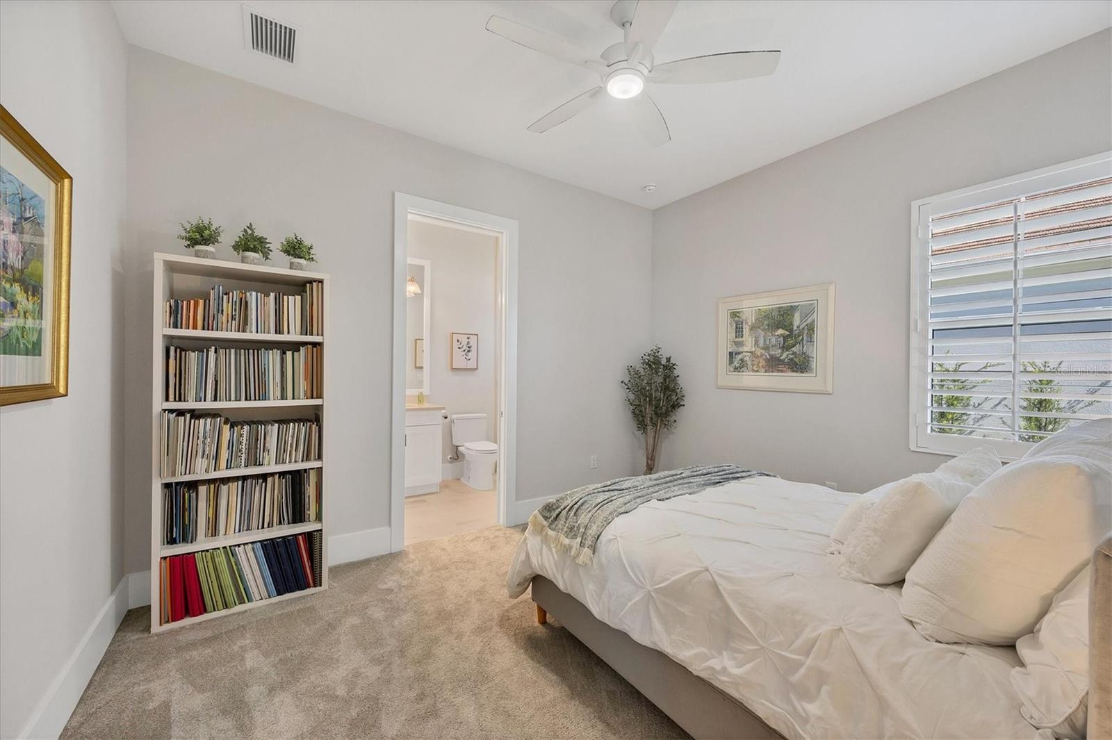 A4663848 Property Photo