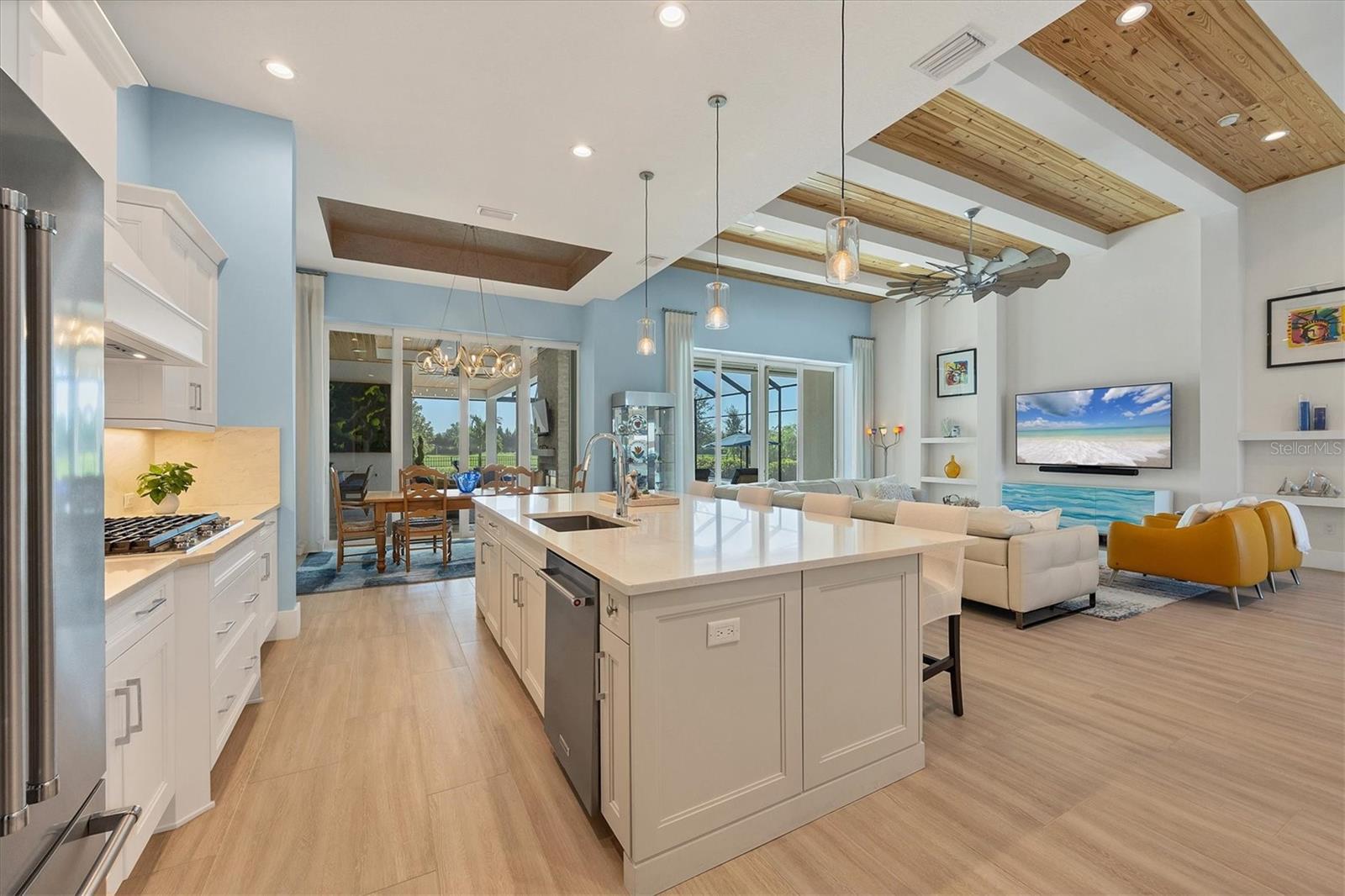 A4663848 Property Photo