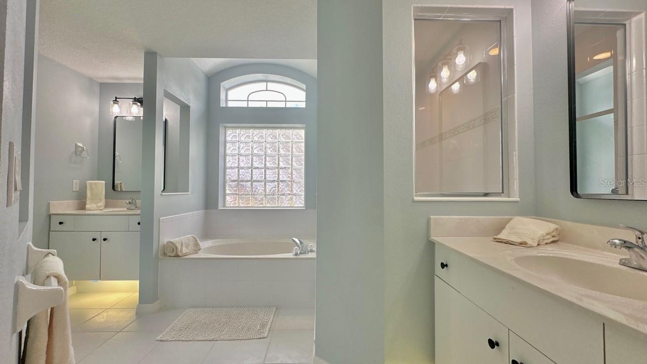 11 WELLSTONE DR, PALM COAST, FL, 32164