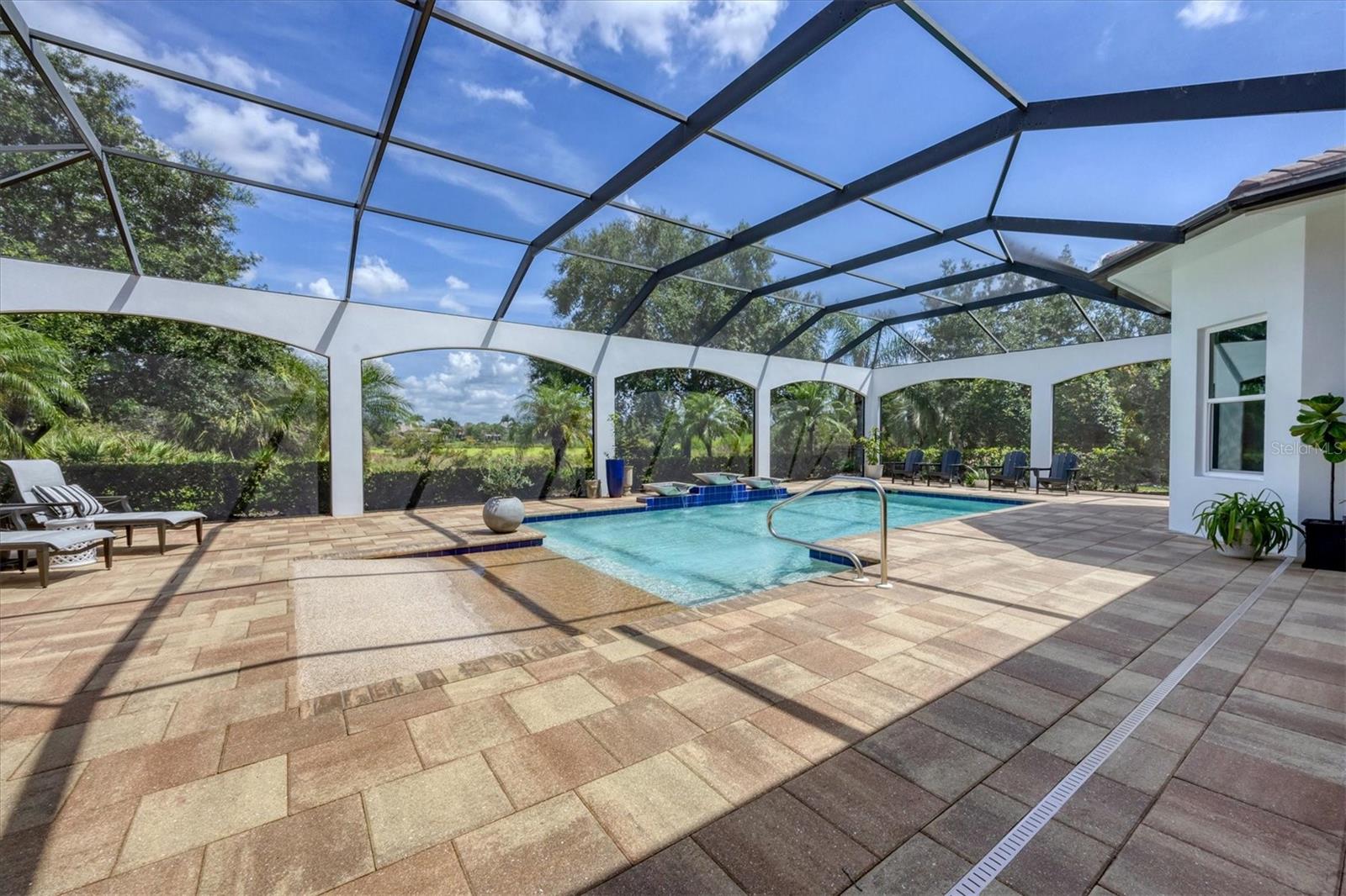 A4663859 Property Photo