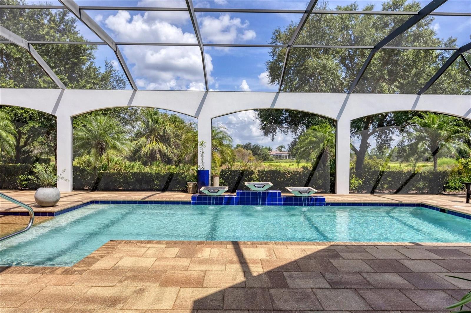 A4663859 Property Photo