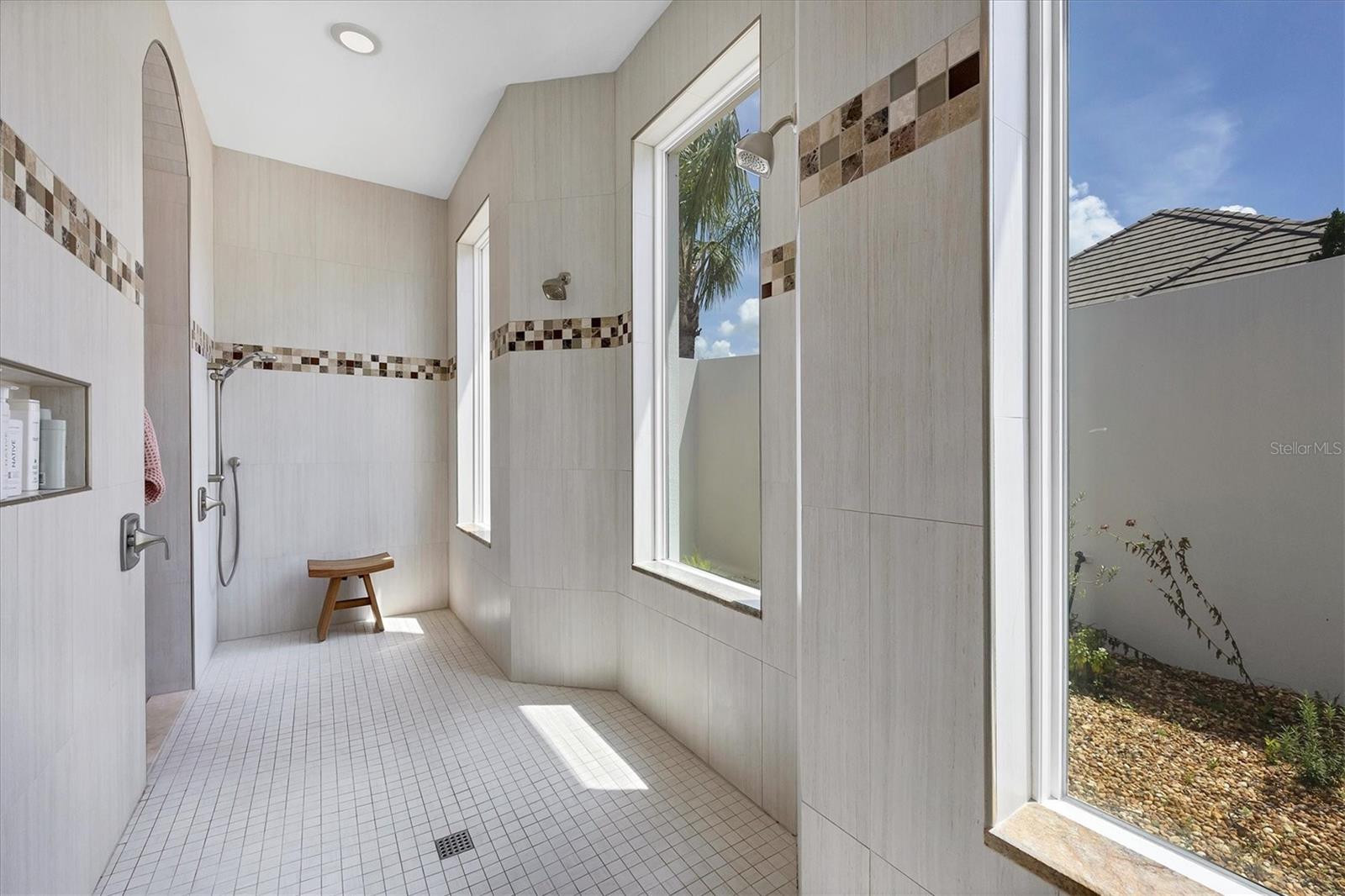 A4663859 Property Photo