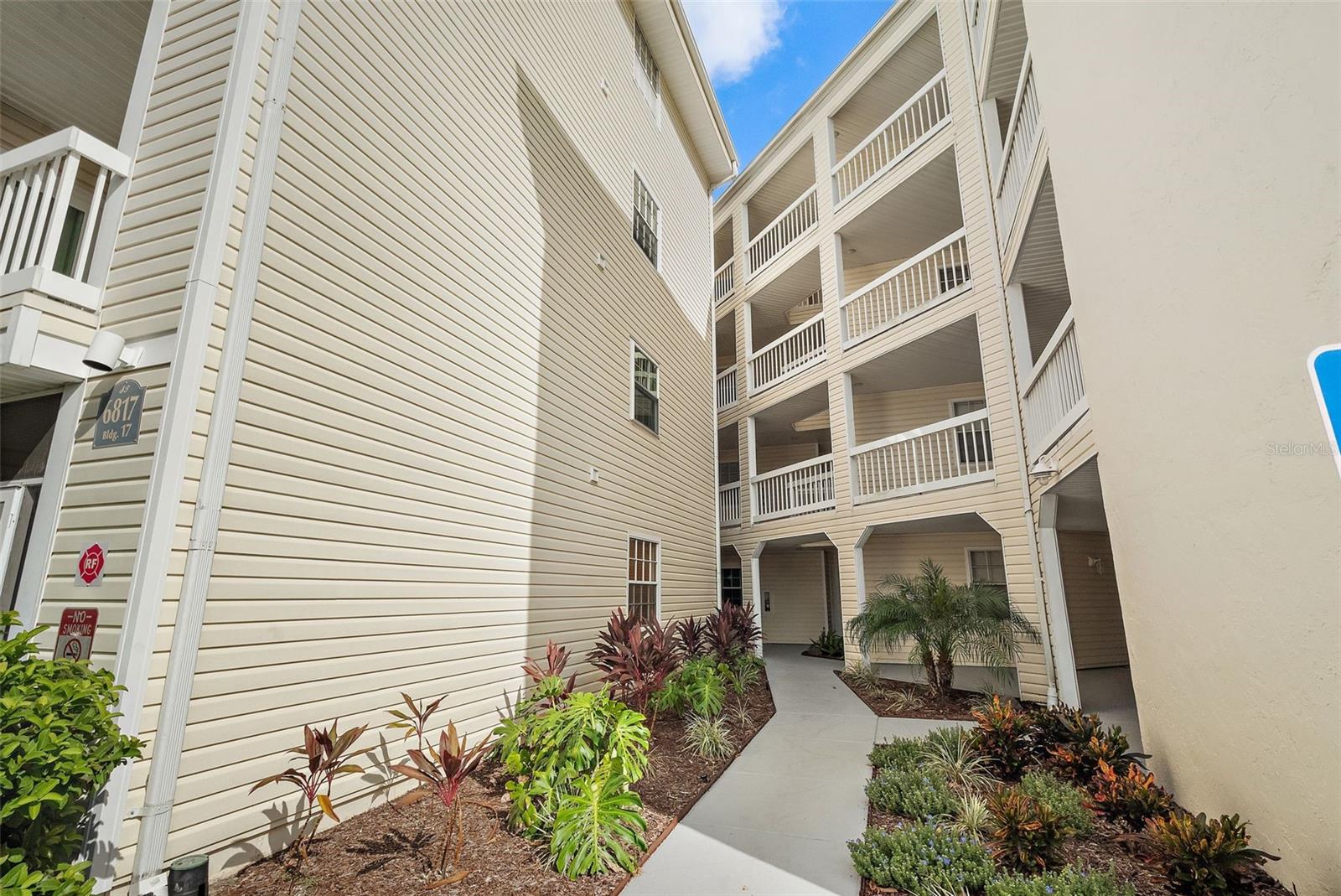 6817 STONES THROW CIR N #17409, ST PETERSBURG, FL, 33710