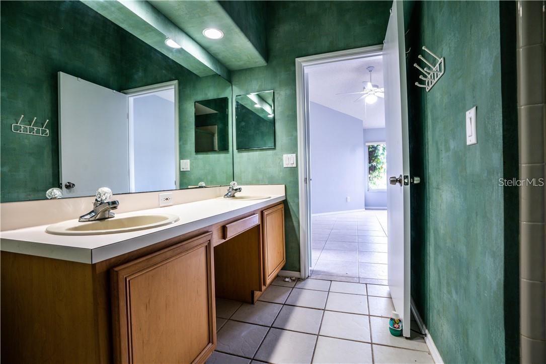 13246 SUMMERTON DR, ORLANDO, FL, 32824