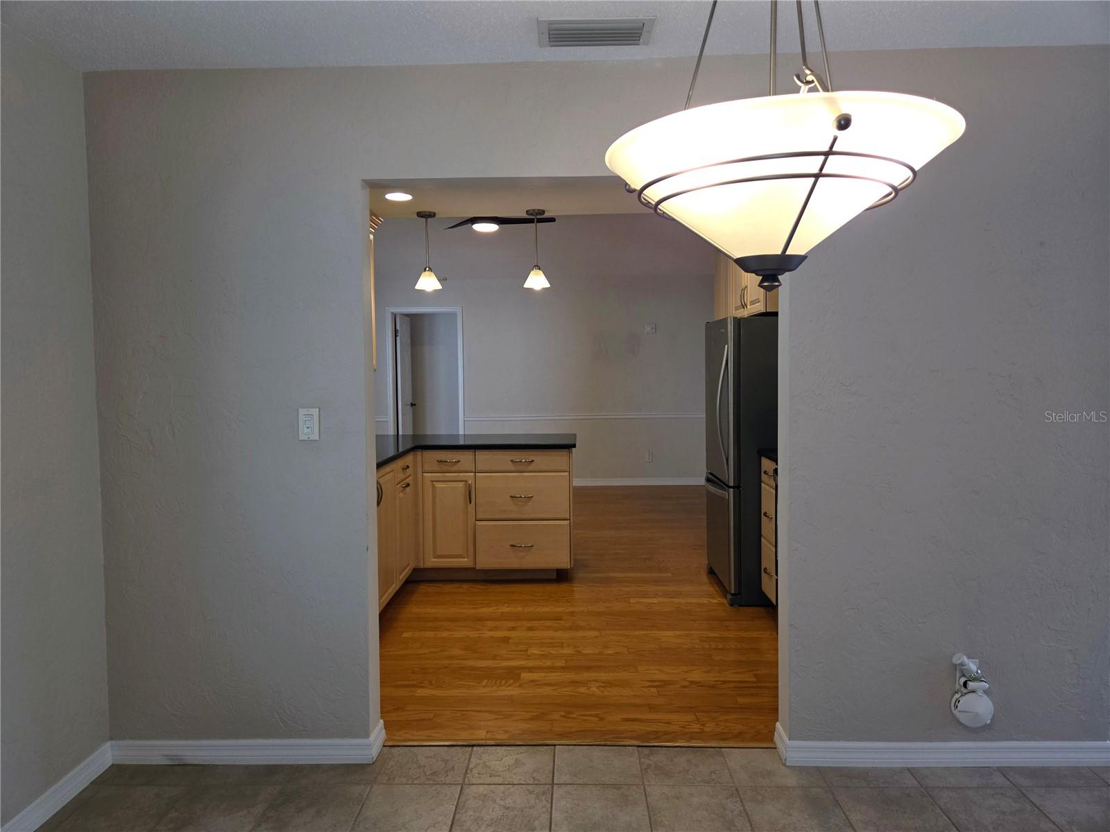 9071 RIDGE RD, SEMINOLE, FL, 33772