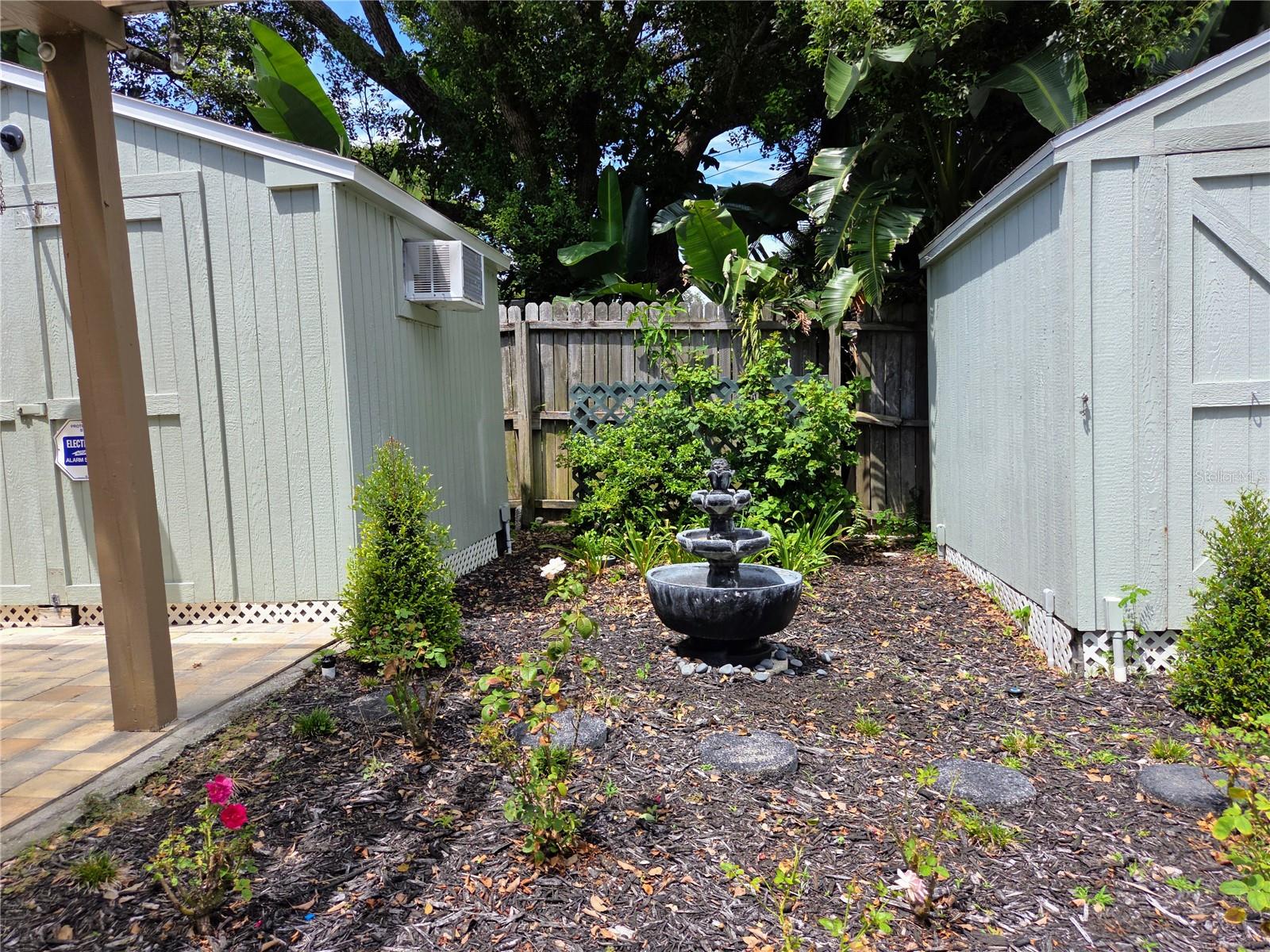 9071 RIDGE RD, SEMINOLE, FL, 33772