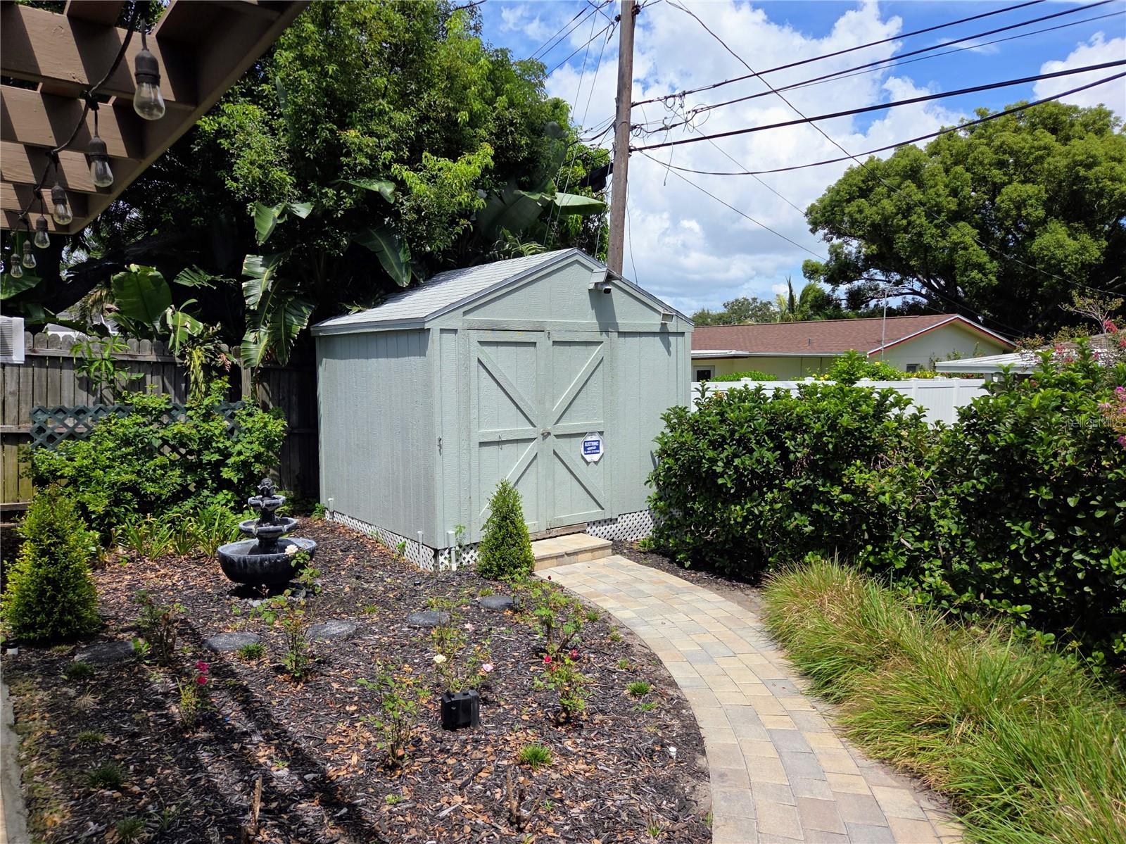 9071 RIDGE RD, SEMINOLE, FL, 33772