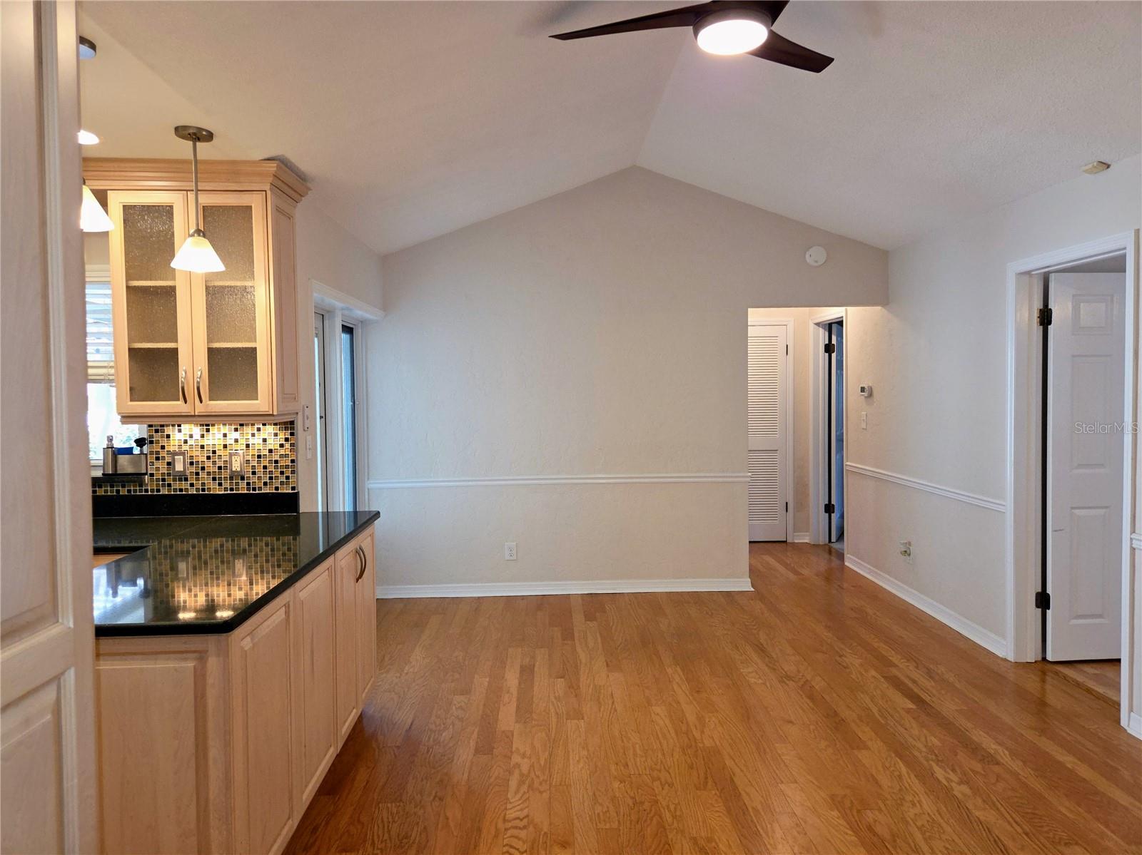 9071 RIDGE RD, SEMINOLE, FL, 33772