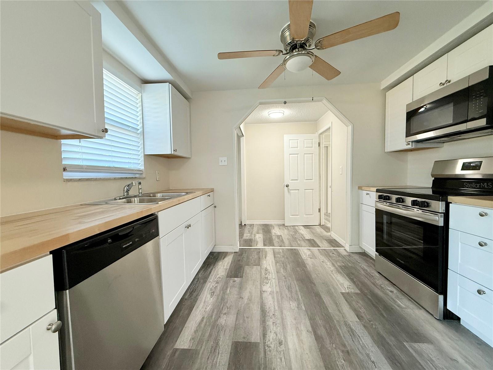 8717 SPANISH MOSS DR, PORT RICHEY, FL, 34668