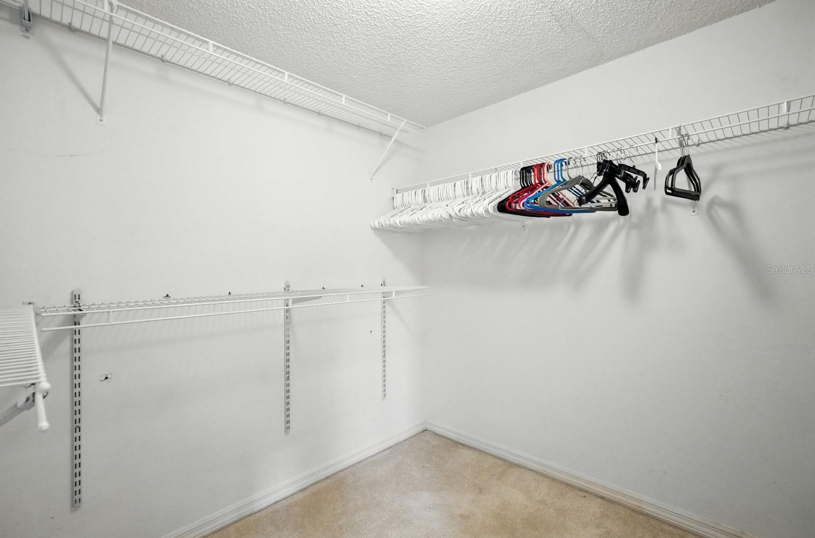 220 HOLLOWBROOK CIR, DAYTONA BEACH, FL, 32114