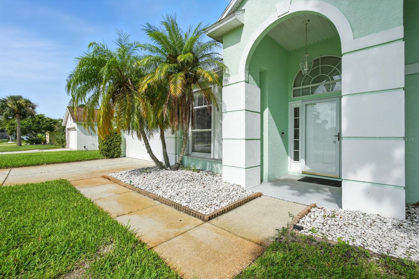 220 HOLLOWBROOK CIR, DAYTONA BEACH, FL, 32114