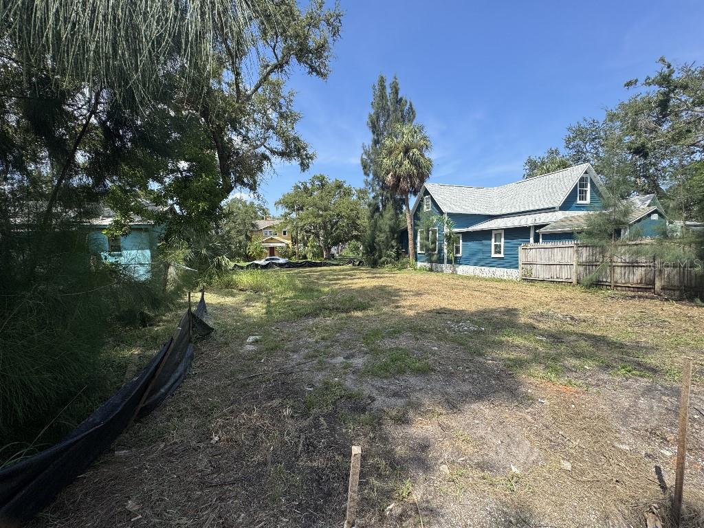 642 PARIS AVE S, ST PETERSBURG, FL, 33701