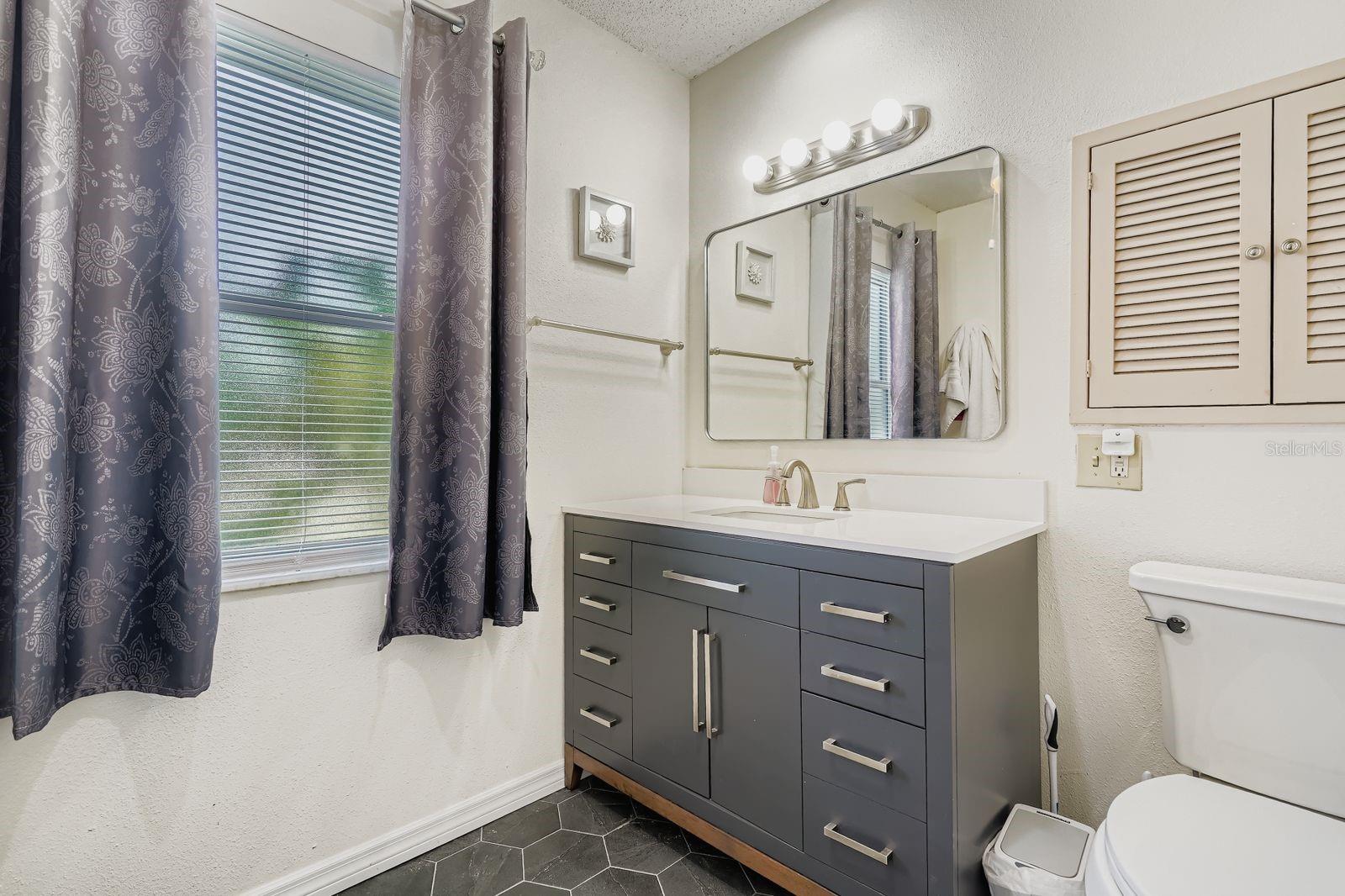 7222 MEADOWBROOK DR, SARASOTA, FL, 34243