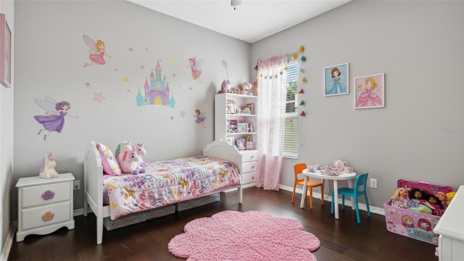 Bedroom 3, virtually stage