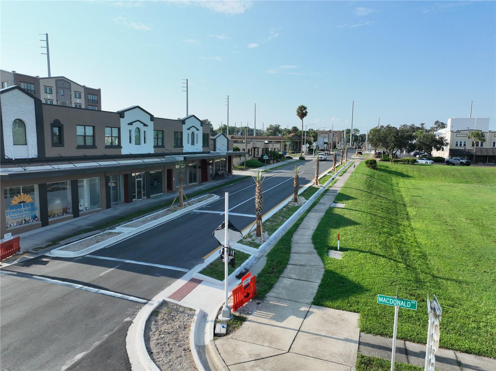 127 N GROVE ST, EUSTIS, FL, 32726