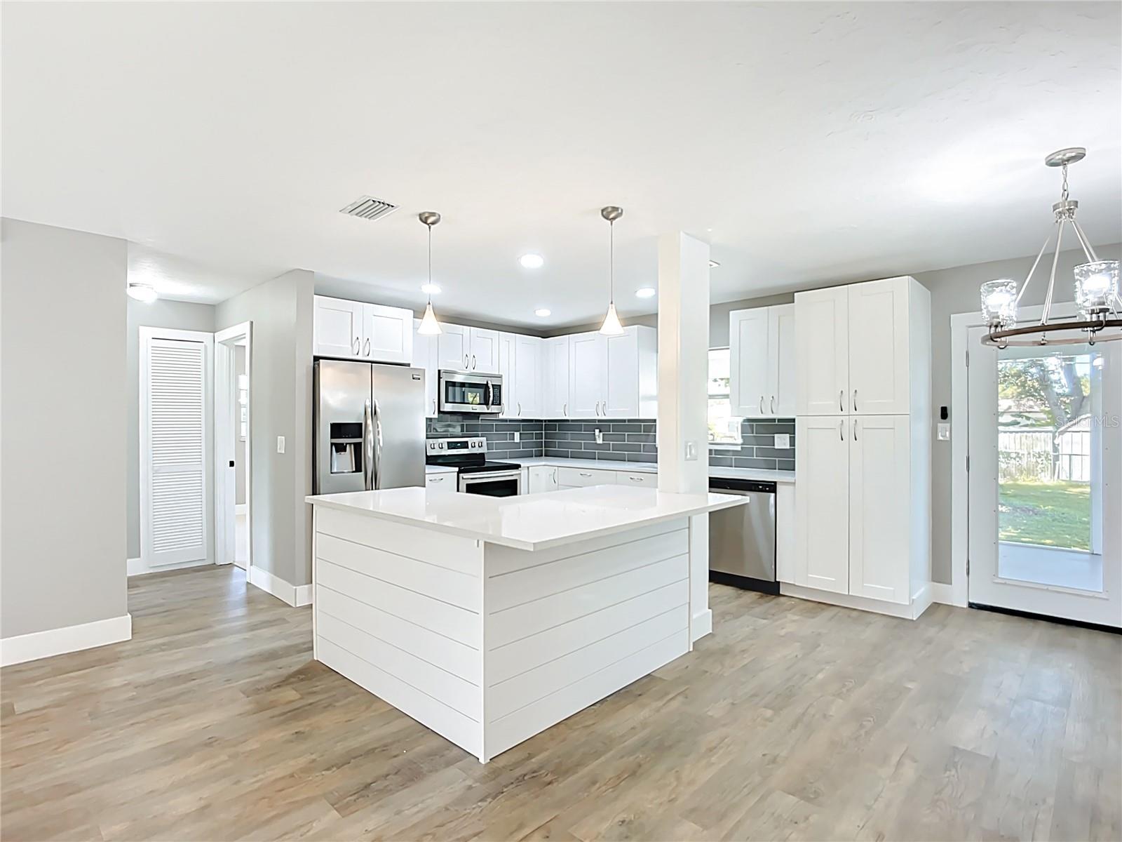 1015 24TH AVE W, PALMETTO, FL, 34221