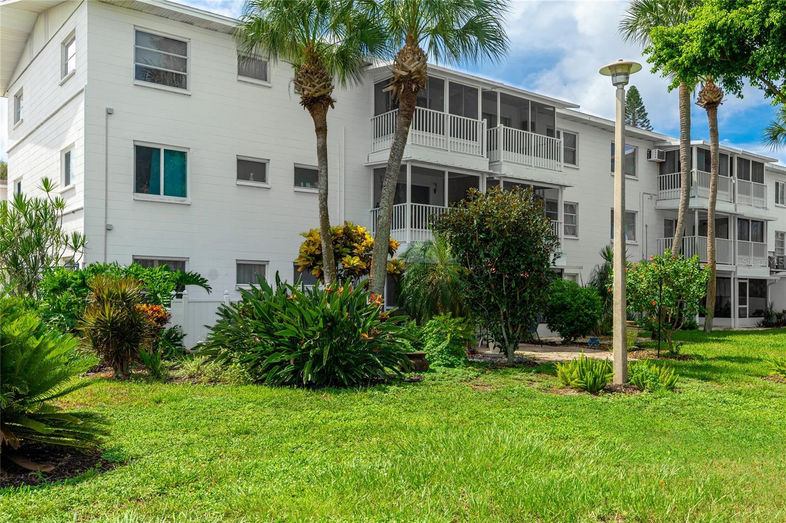 5882 CANAL DR #J-7, BRADENTON, FL, 34207