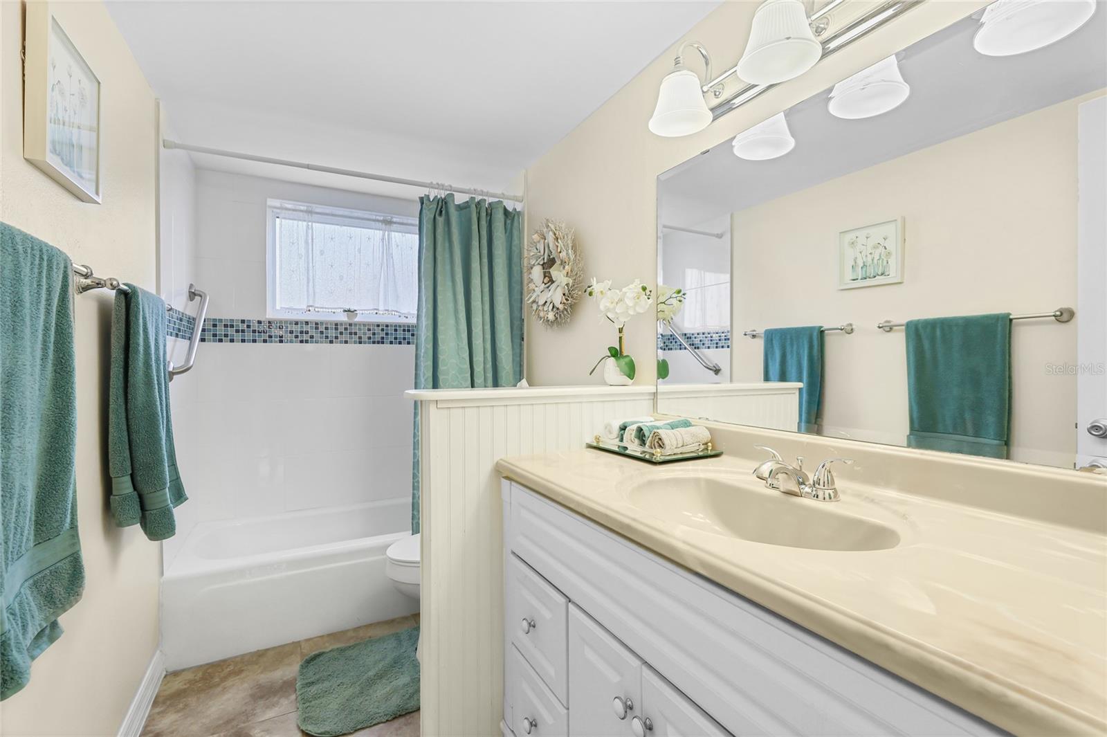 5882 CANAL DR #J-7, BRADENTON, FL, 34207