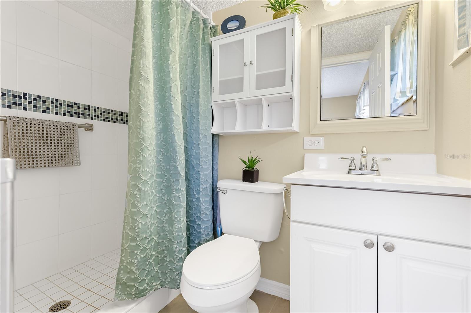 5882 CANAL DR #J-7, BRADENTON, FL, 34207