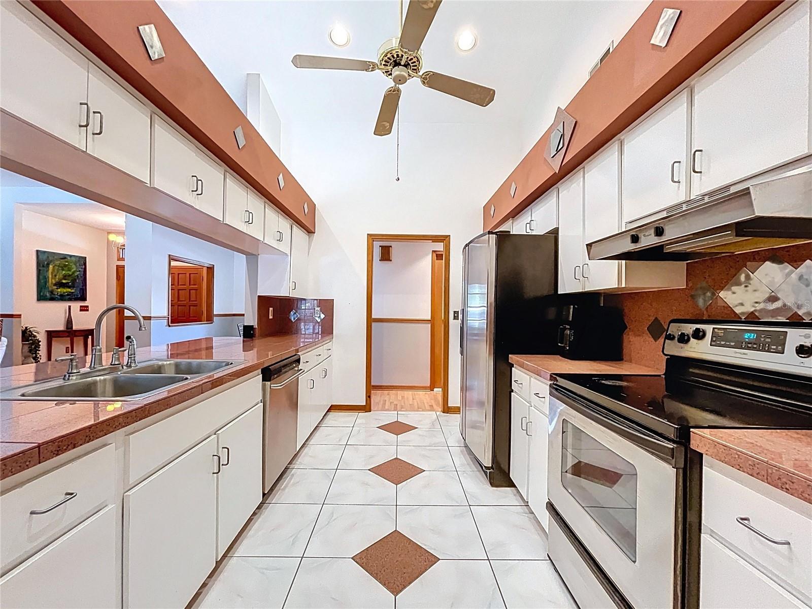 1851 GEORGIA AVE, PALM HARBOR, FL, 34683