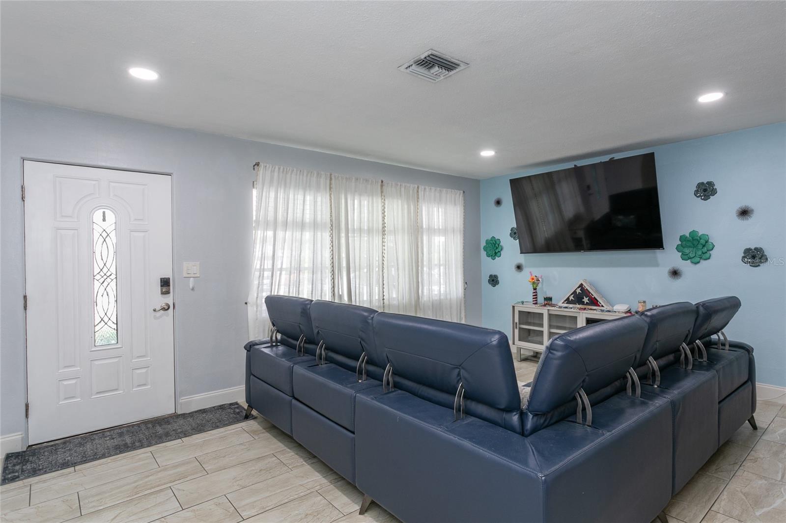 10474 KUMQUAT LN, SEMINOLE, FL, 33772