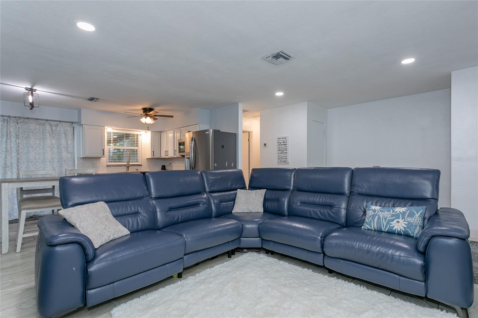 10474 KUMQUAT LN, SEMINOLE, FL, 33772