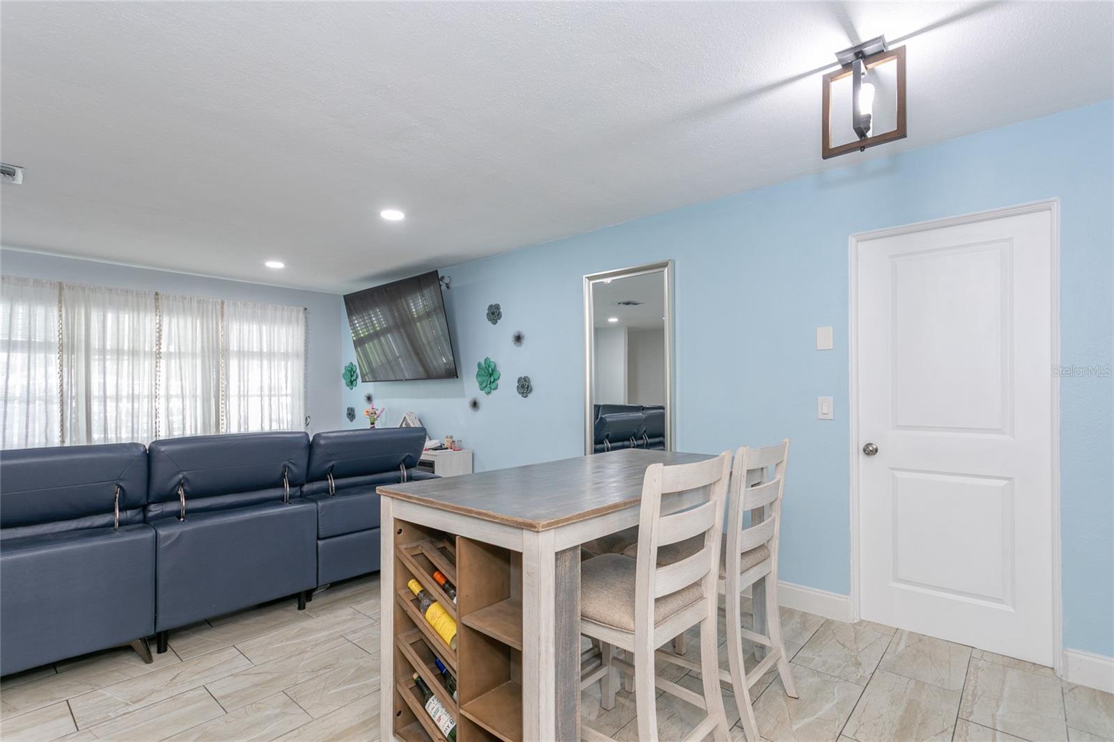 10474 KUMQUAT LN, SEMINOLE, FL, 33772