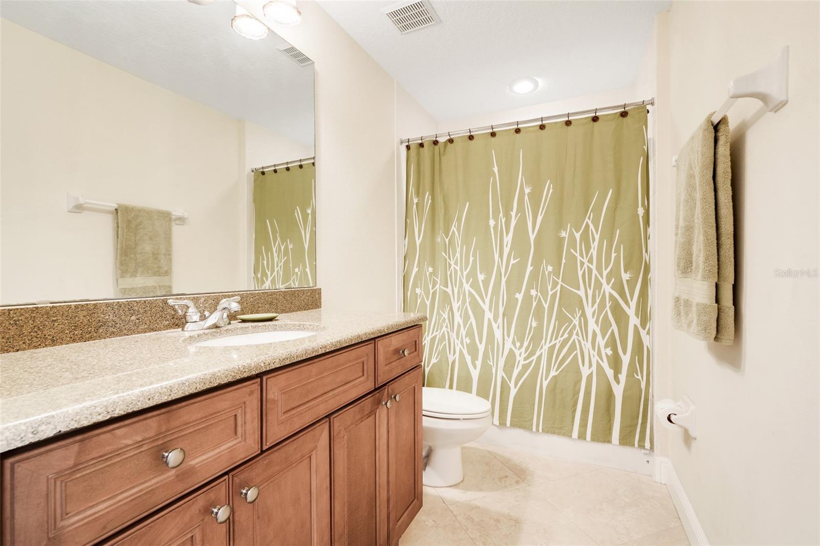 7842 HOLIDAY ISLE DR #102, BELLE ISLE, FL, 32812