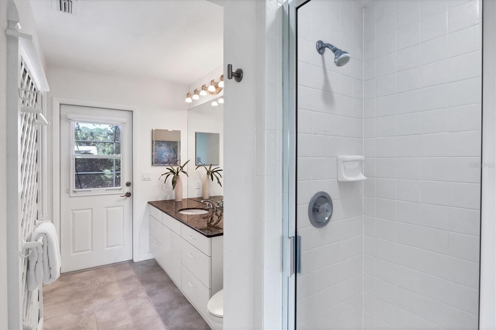 A4663887 Property Photo