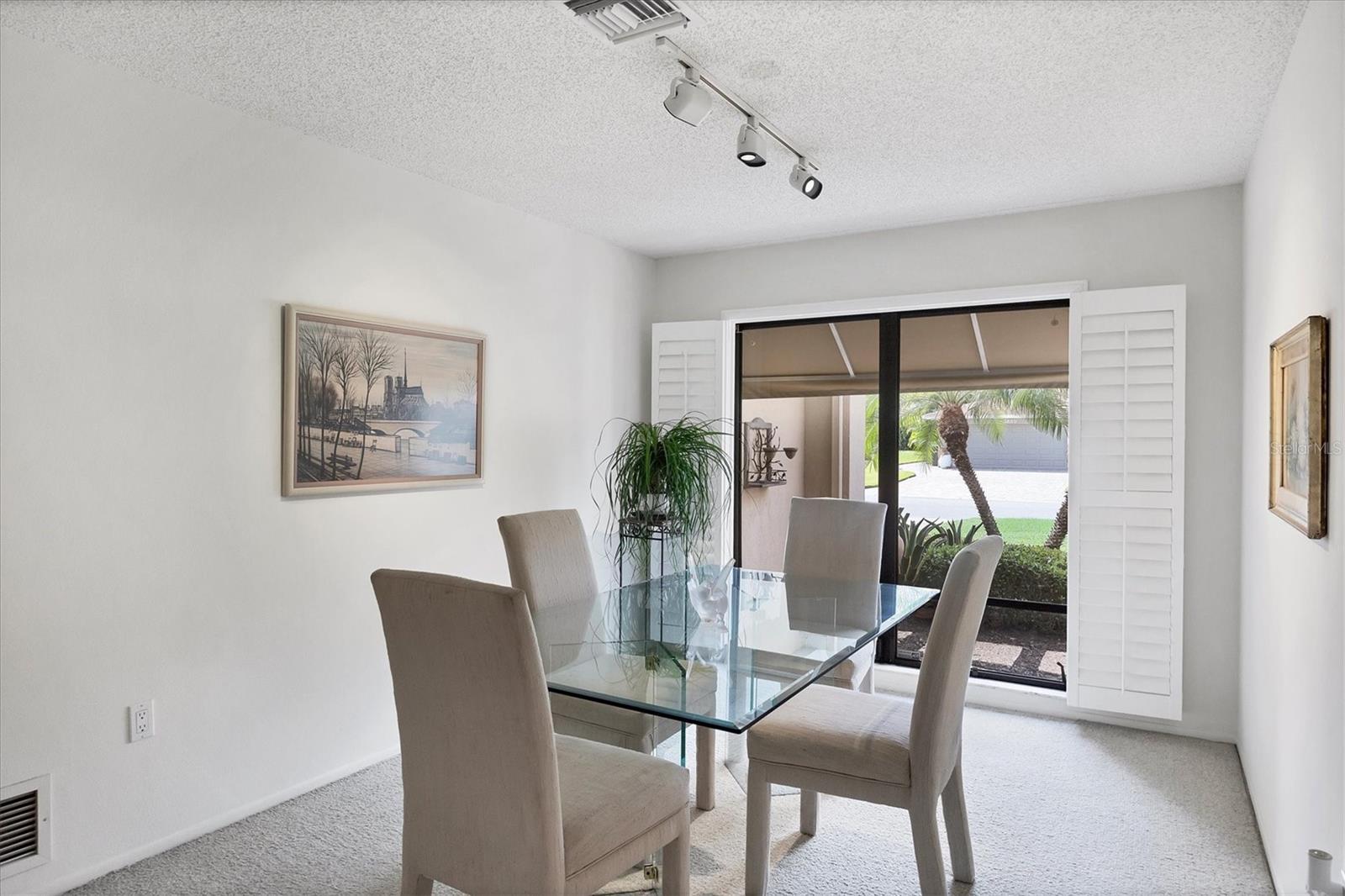 A4663887 Property Photo