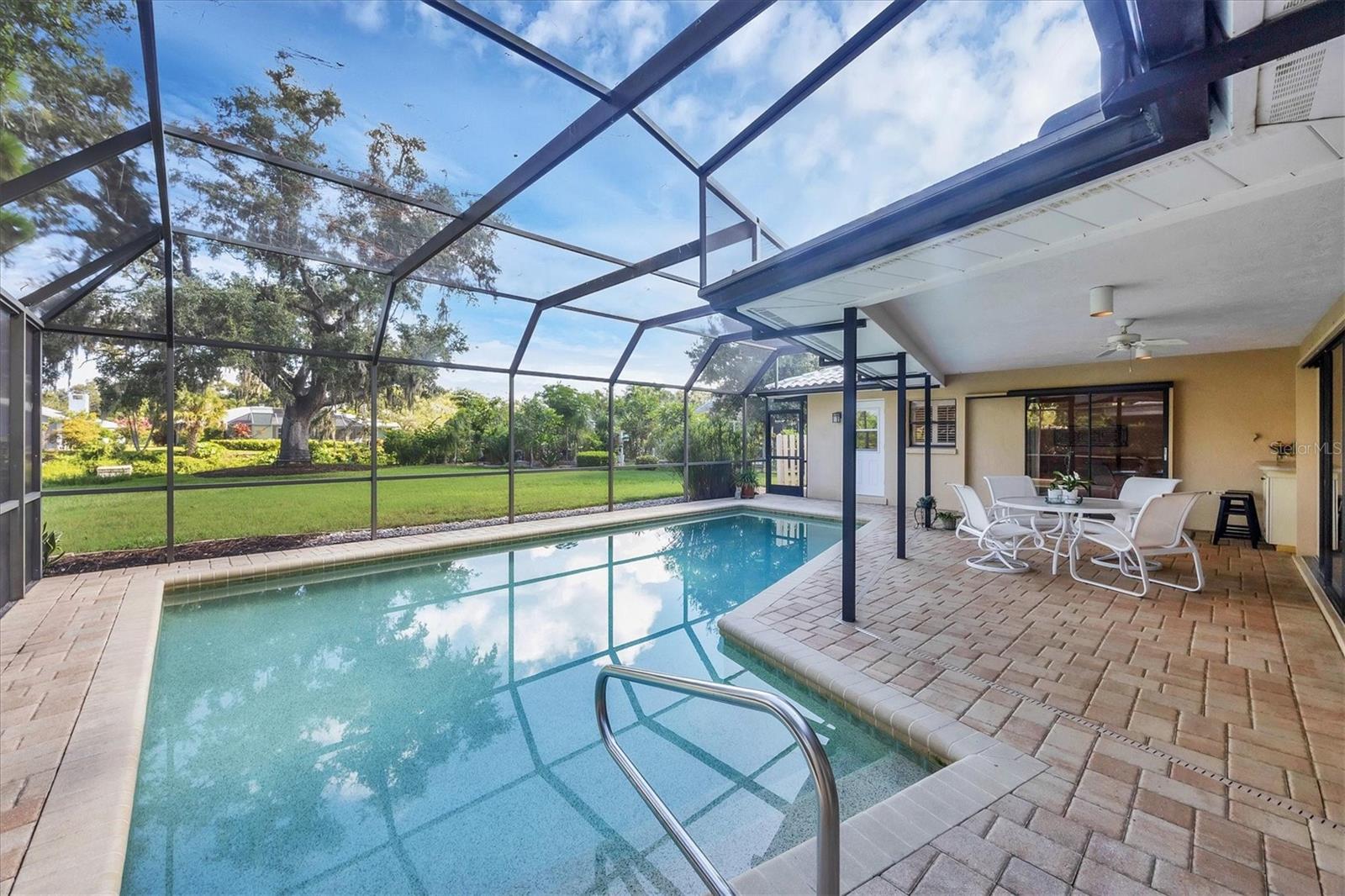 A4663887 Property Photo