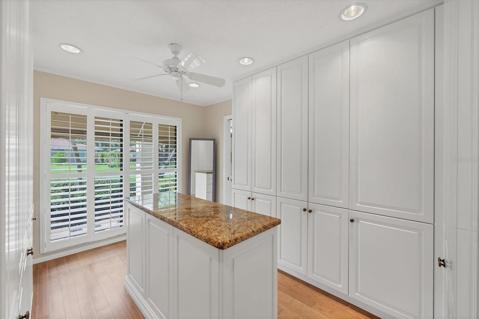 A4663887 Property Photo