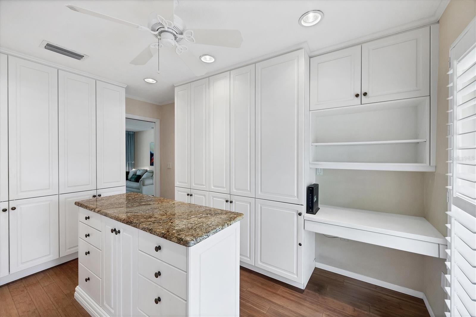A4663887 Property Photo