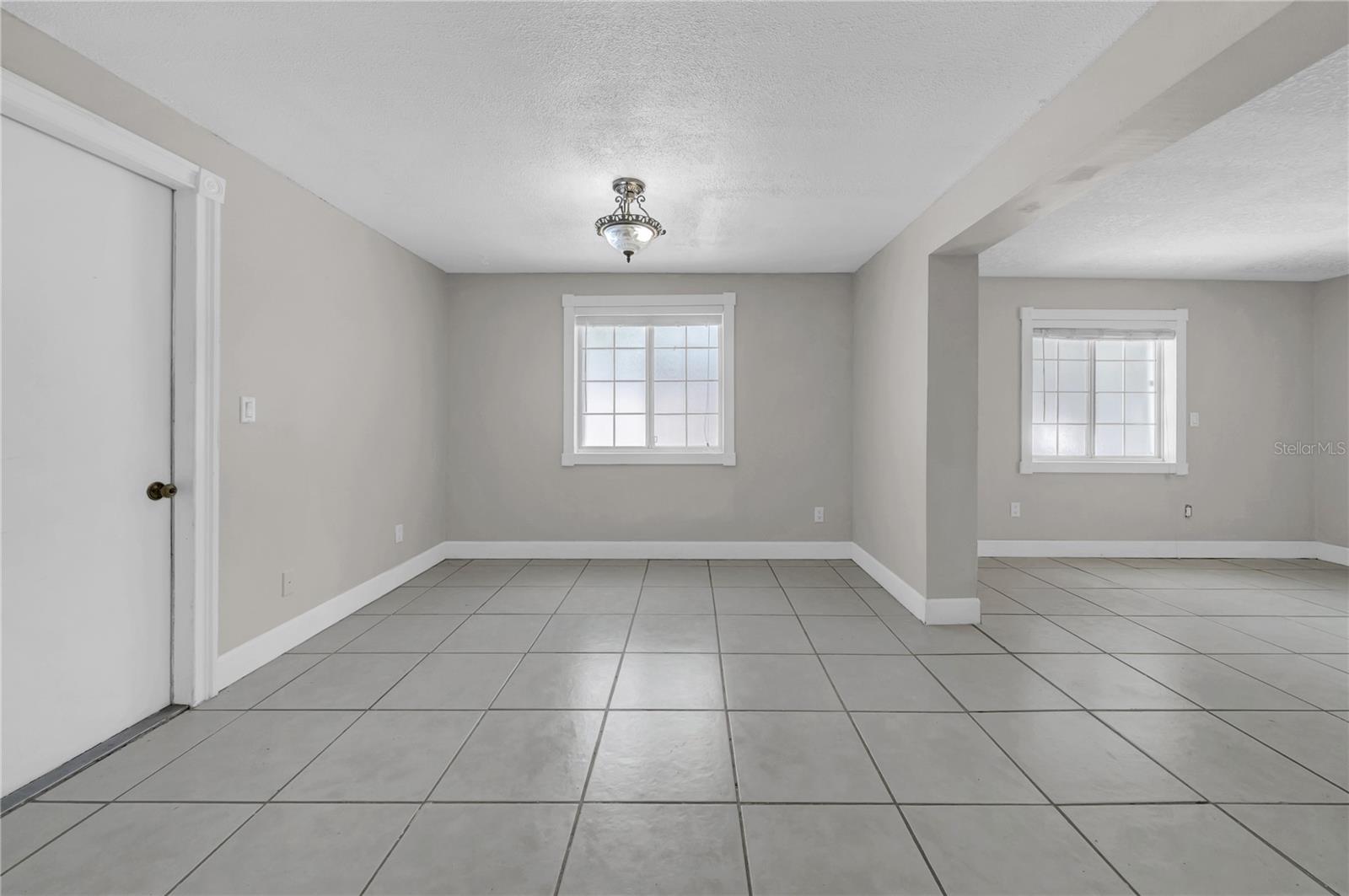 1352 FOXWOOD DR, LUTZ, FL, 33549