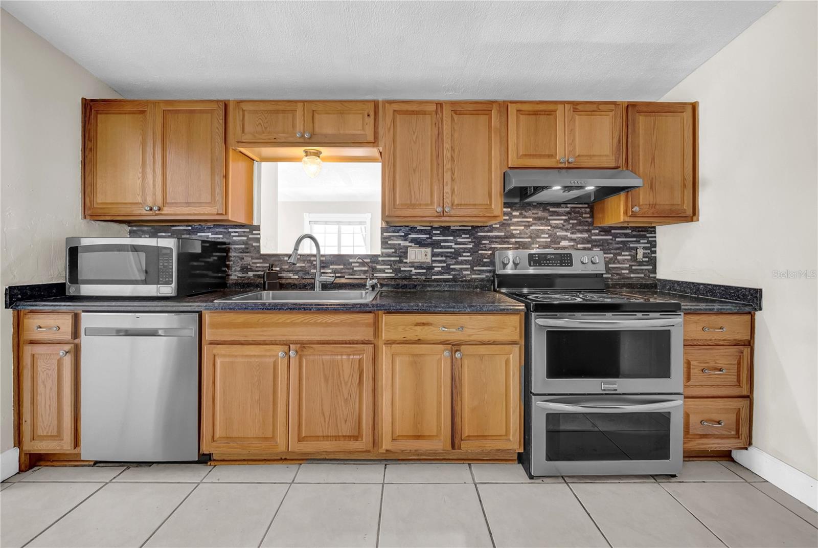 1352 FOXWOOD DR, LUTZ, FL, 33549