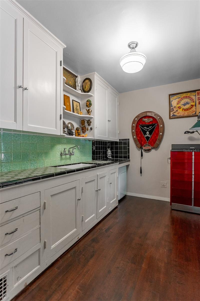 3649 FOSTER HILL DR N, ST PETERSBURG, FL, 33704