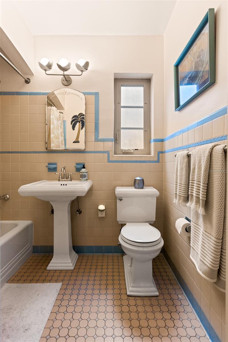 3649 FOSTER HILL DR N, ST PETERSBURG, FL, 33704