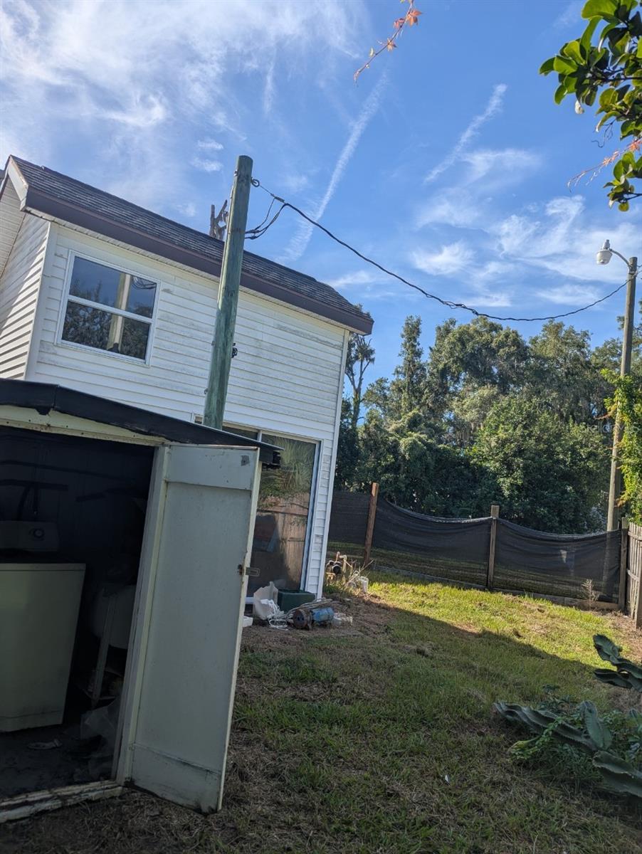 TB8423683 Property Photo