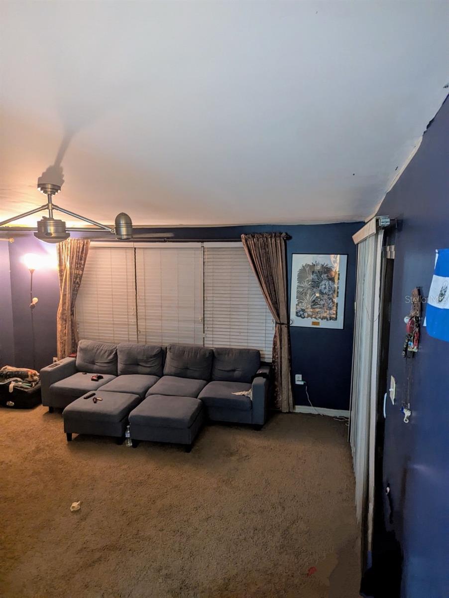 TB8423683 Property Photo