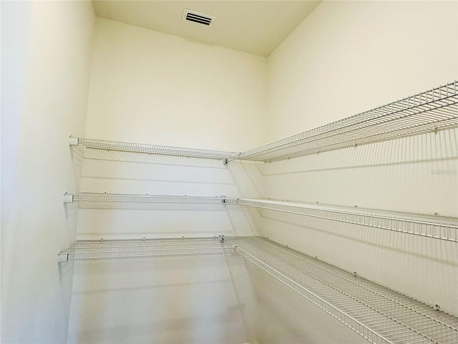 37531 WILLIAMETTE WAY, ZEPHYRHILLS, FL, 33540