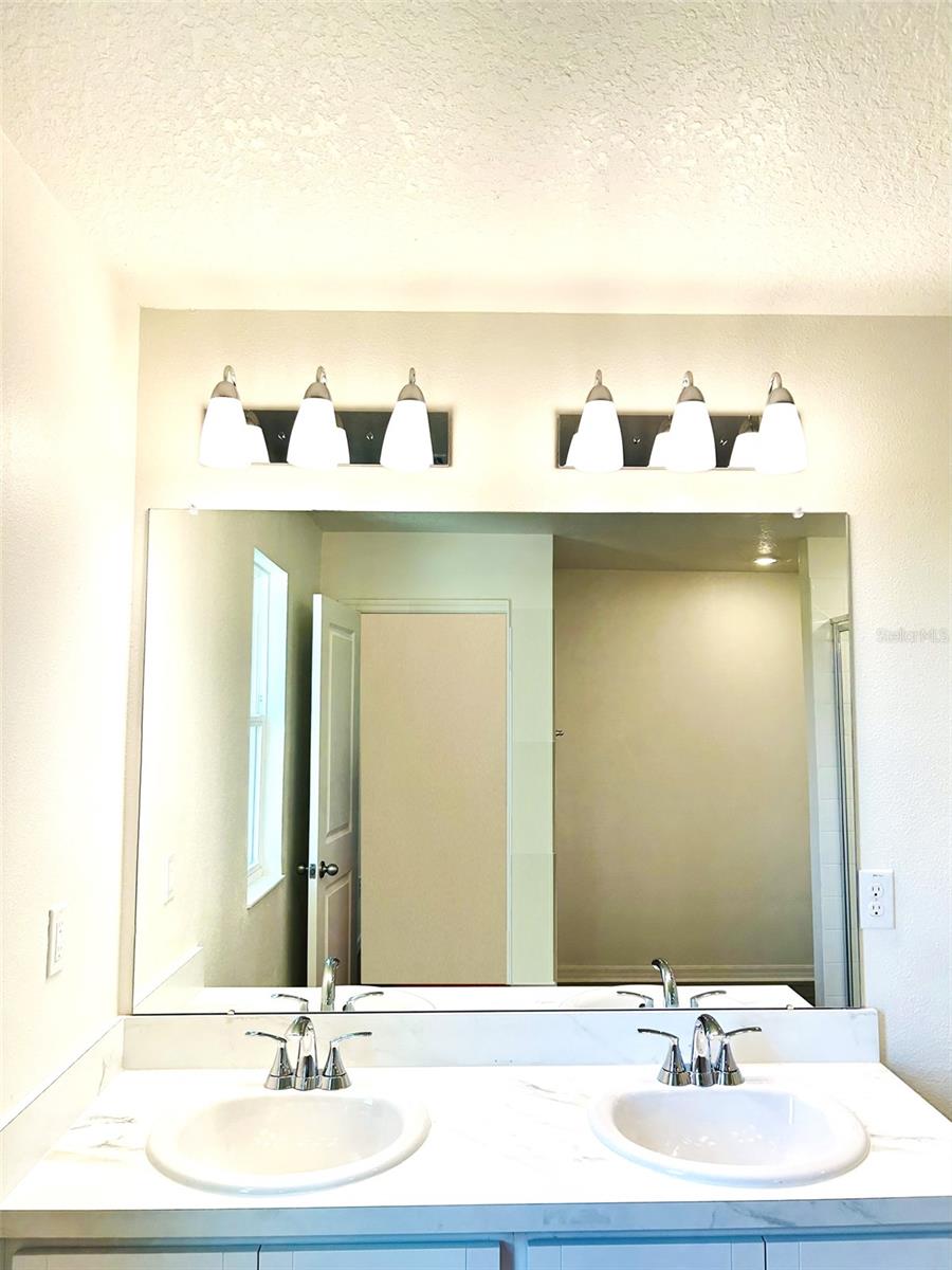 37531 WILLIAMETTE WAY, ZEPHYRHILLS, FL, 33540