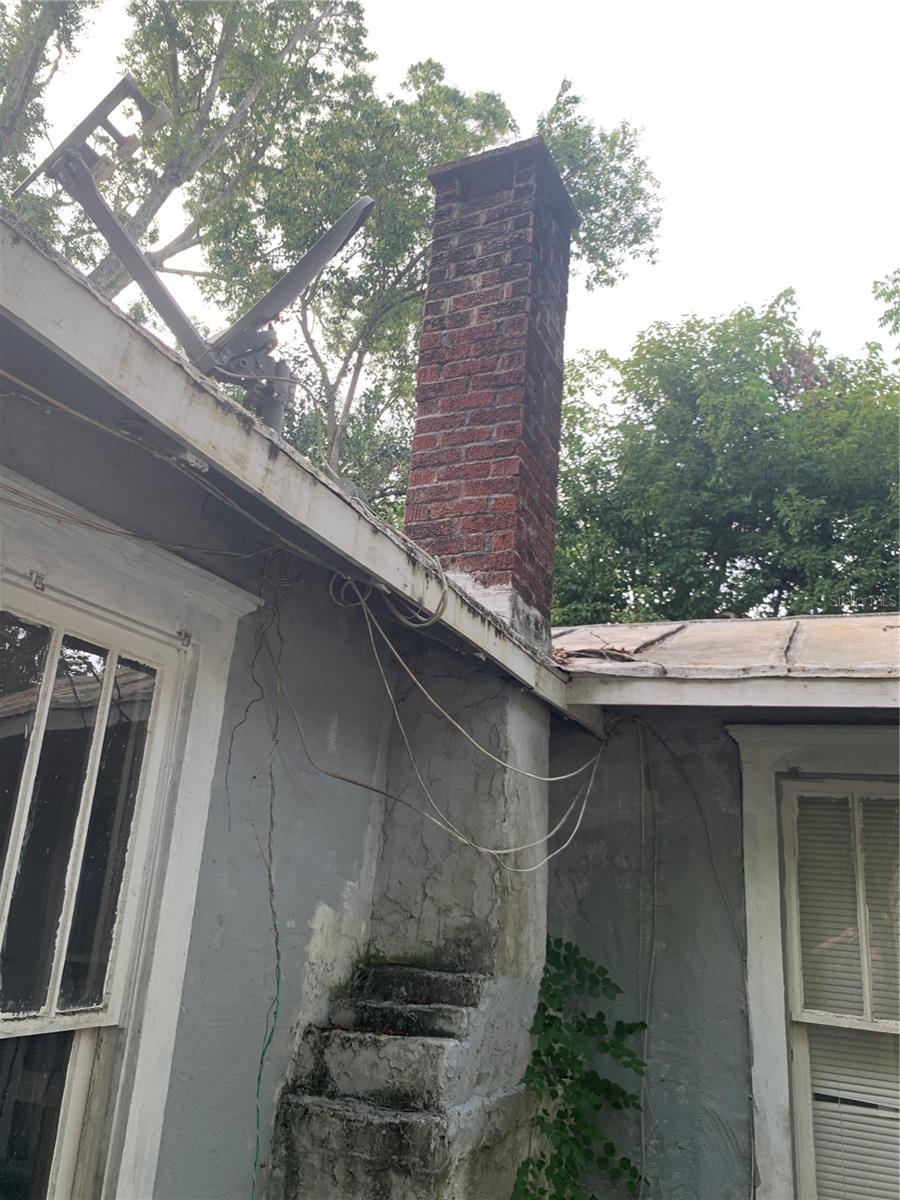 TB8423695 Property Photo