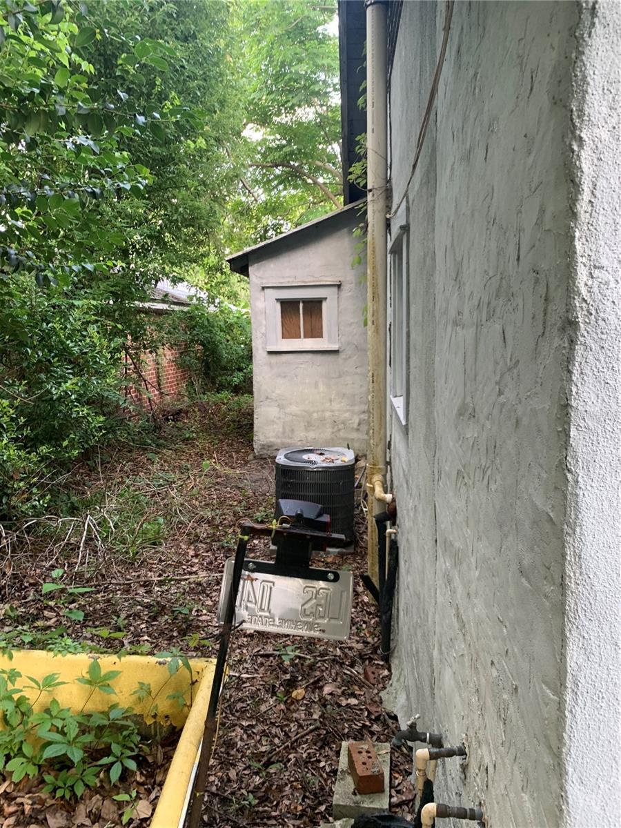 TB8423695 Property Photo