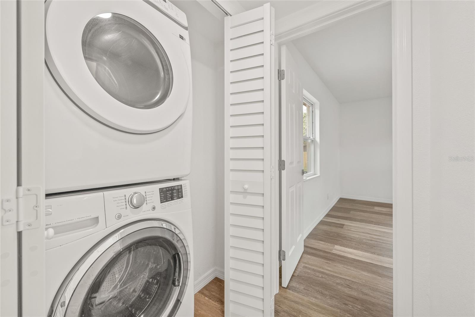 8719 N TEMPLE AVE, TAMPA, FL, 33617