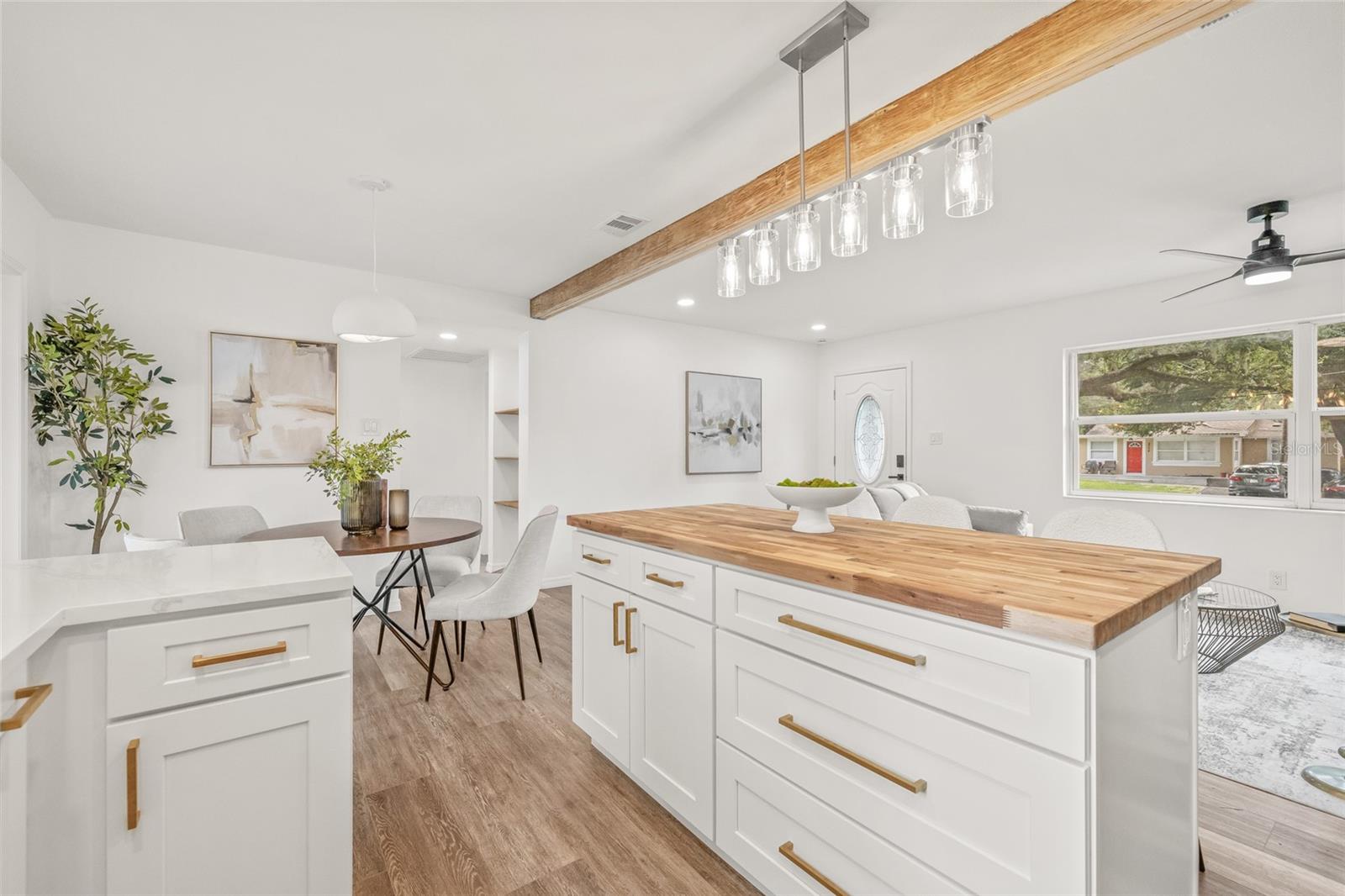 8719 N TEMPLE AVE, TAMPA, FL, 33617