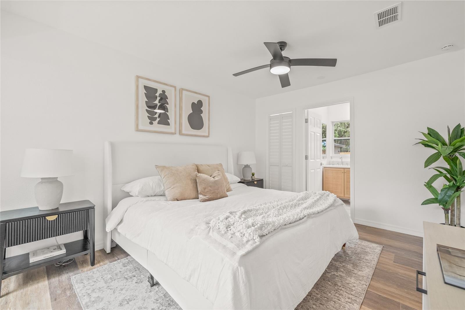 8719 N TEMPLE AVE, TAMPA, FL, 33617