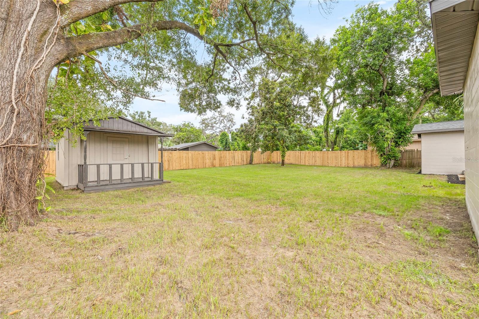 8719 N TEMPLE AVE, TAMPA, FL, 33617