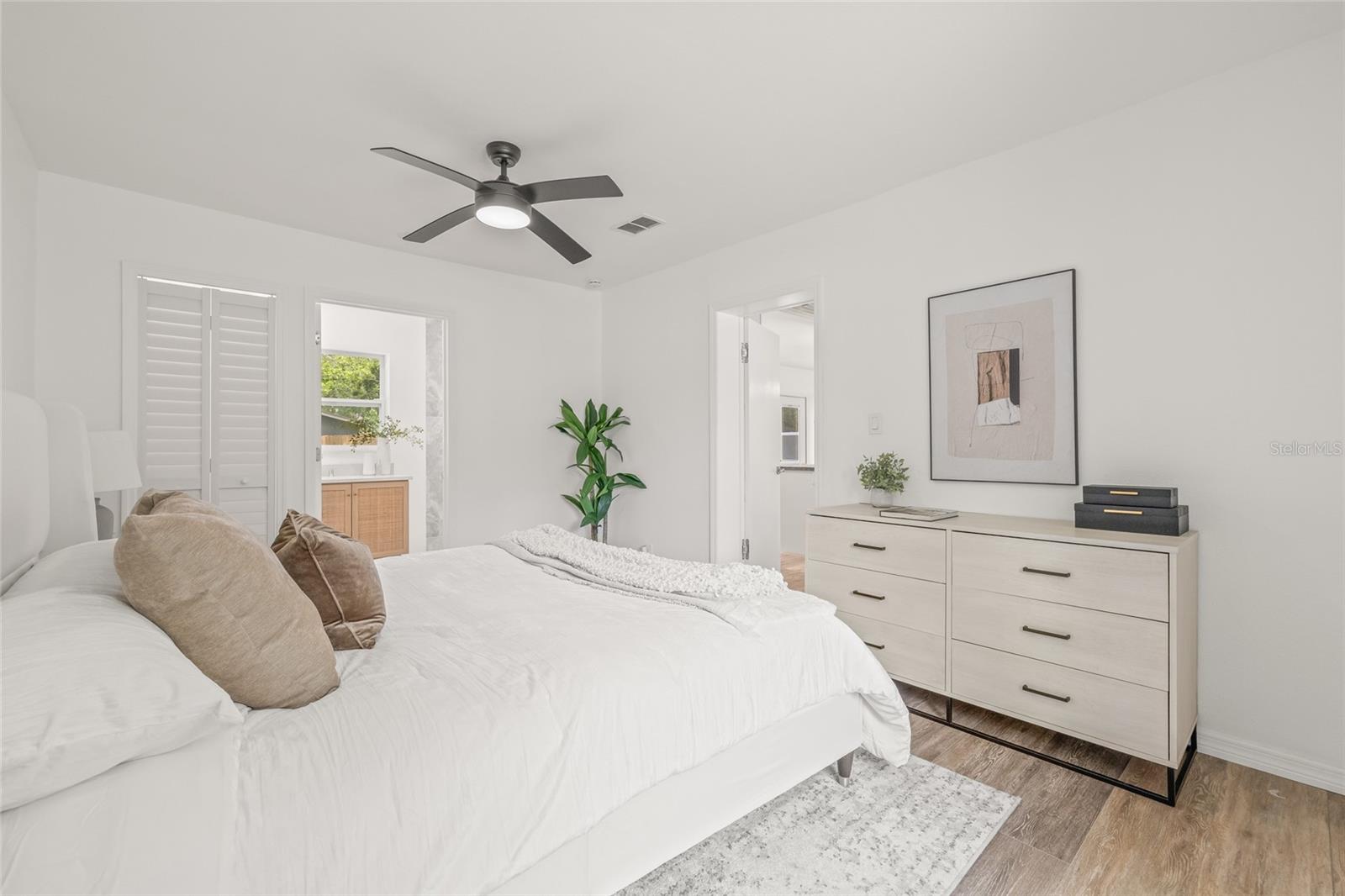 8719 N TEMPLE AVE, TAMPA, FL, 33617