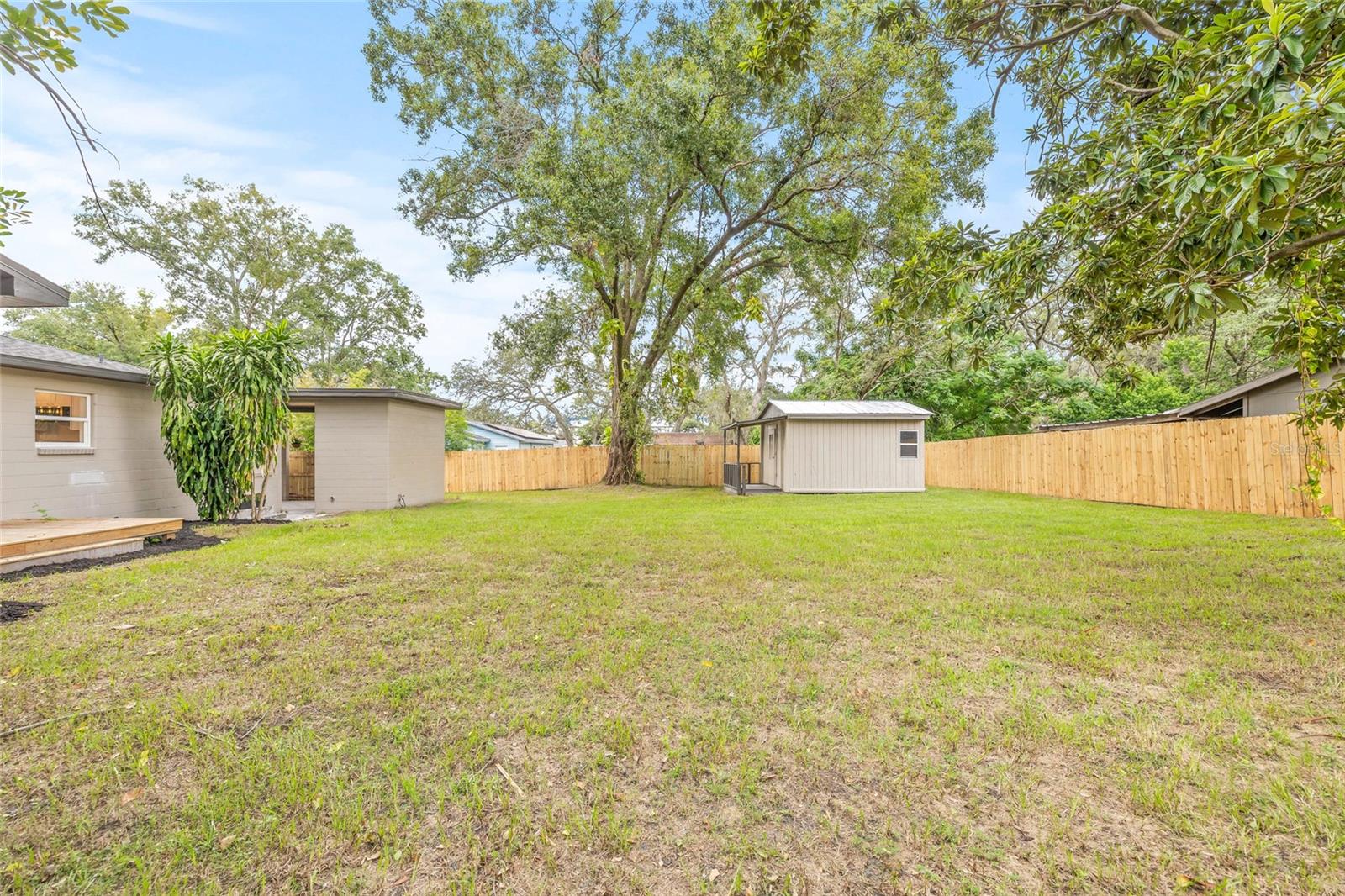 8719 N TEMPLE AVE, TAMPA, FL, 33617