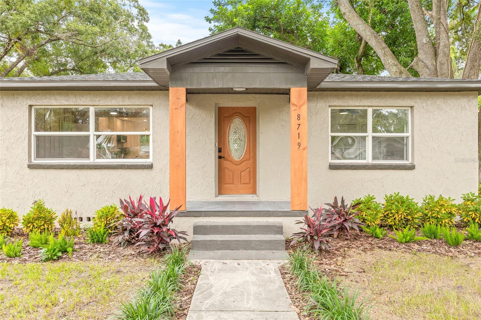 8719 N TEMPLE AVE, TAMPA, FL, 33617